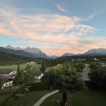 Διαμέρισμα Haus Schoenblick 2 Krün